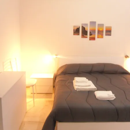 Italia Bed & Breakfast 3*