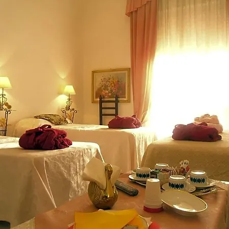 Italia Bed & Breakfast 3*