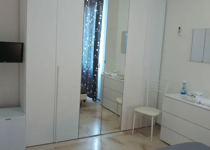 Italia Bed & Breakfast 3*